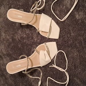 Shoes fashion nova sz 11 white